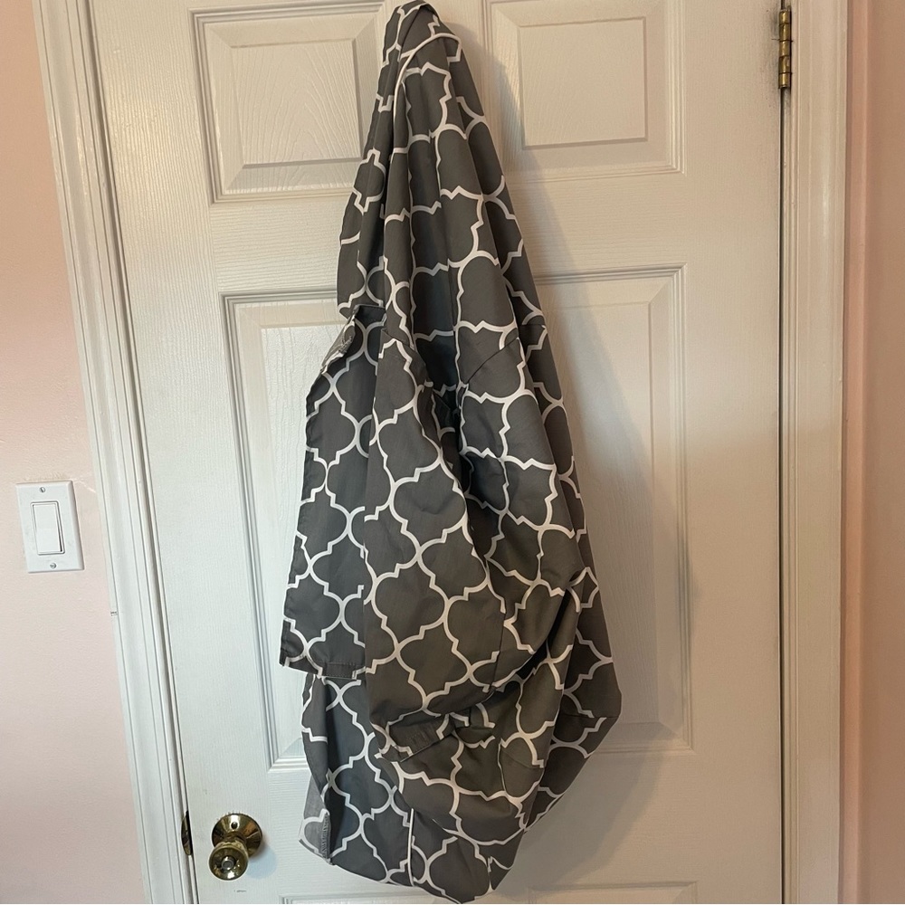 Gray and White Dog Crate Cover - Picture 1 of 6